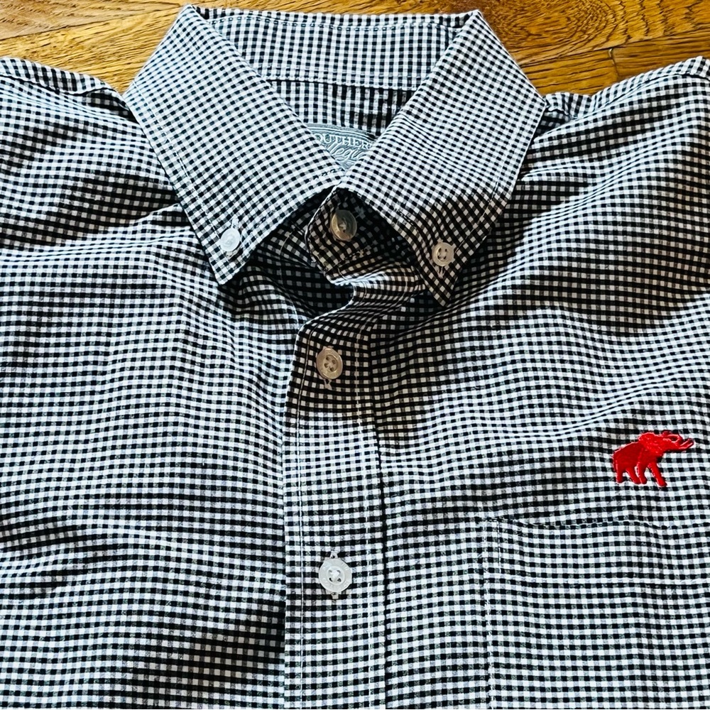 Southern Collegiate Apparel LS Black/White checked Dress Shirt, Size M, EUC
